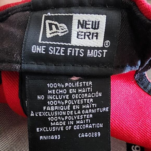 Gorra NFL Tampa Bay Buccaneers New Era 9Fifty Skull with Football Adjustable Cap - Picture 7 of 7